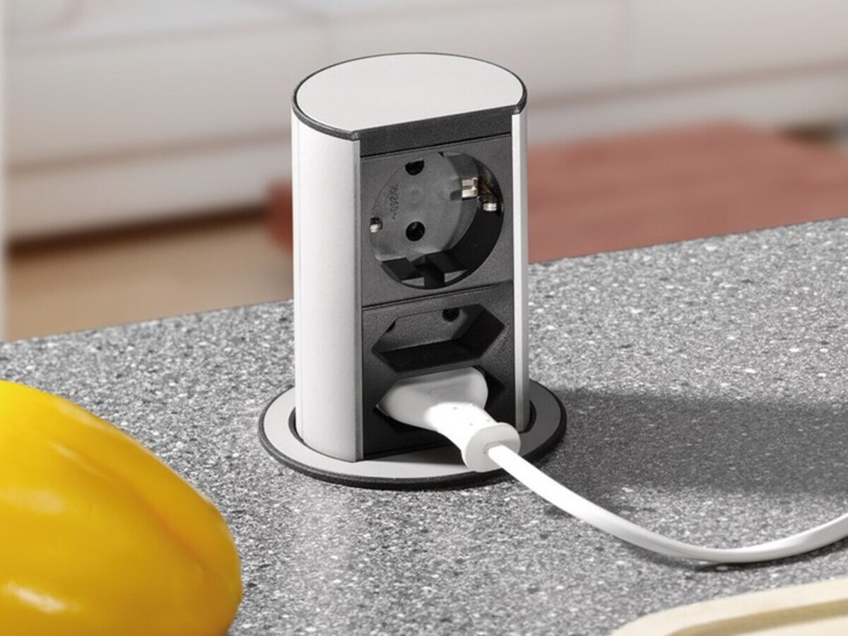 822.92.920 Priza incorporabila ELEVATOR retractabila Inox 230 V 1 822.92.920 Priza incorporabila ELEVATOR retractabila Inox 230 V 1