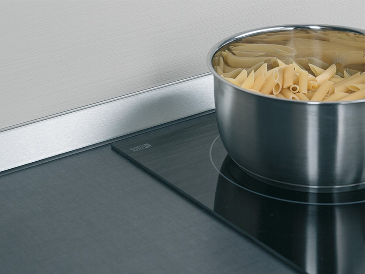 712.81.314 Profil antistrop triunghiular 24x115 mm din 2 piese infoliat 4000mm Aluminiu periat 4 712.81.314 Profil antistrop triunghiular 24x115 mm din 2 piese infoliat 4000mm Aluminiu periat 4